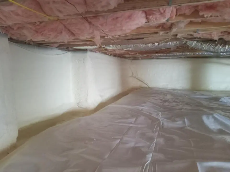 Crawl space encapsulation with closed-cell spray foam for Roof Maintenance in Oakleaf Plantation